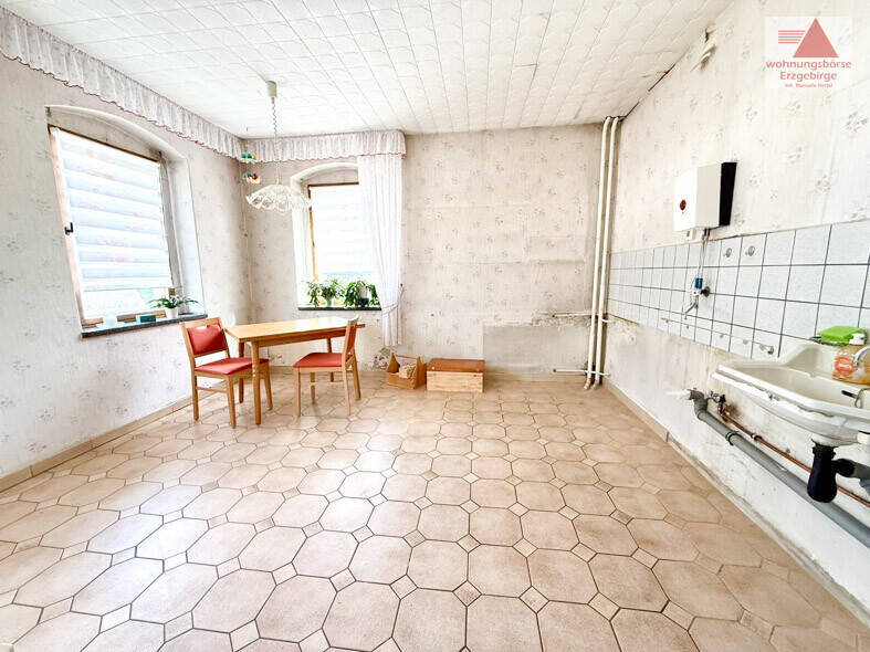 Mehrfamilienhaus, Wohnhaus Scharfenstein Scharfenstein - 9 Zimmer, 231 m&sup2;, 120.000&euro; | Angebot:25688237