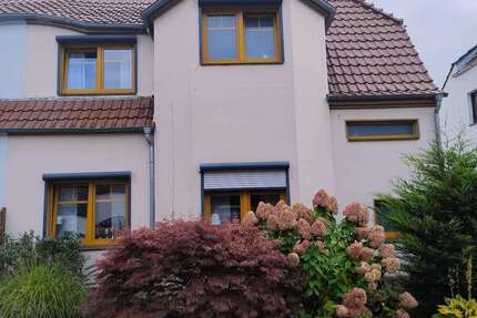 Haus zum Kaufen in Nordenham 190.000 € 109 m² 4 zimmer