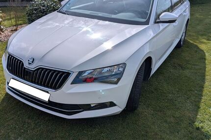 Skoda Superb 128.500 km 15.900 &euro; Stade 21680