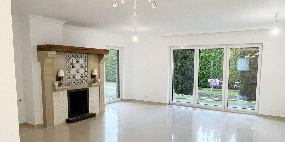 Familienfreundliches Einfamilienhaus mit Einliegerwohnung, Vollkeller + Garage - umfassend saniert - 6 zimmer