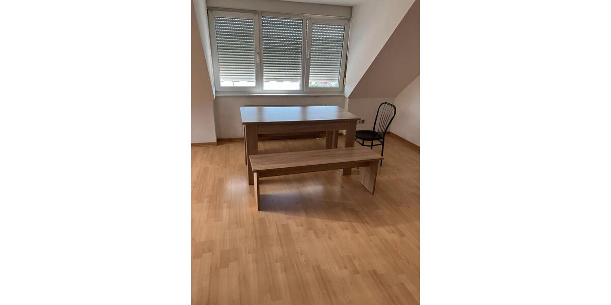 Dachgeschoßwohnung Dessau-Roßlau Roßlau - 2 Zimmer, 55 m&sup2;, 320&euro; | Angebot:26521867