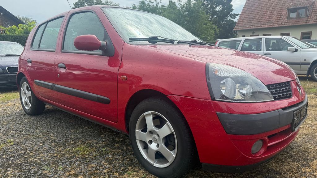 Renault Clio 68.998 km 1.950 &euro; Kassel 34134