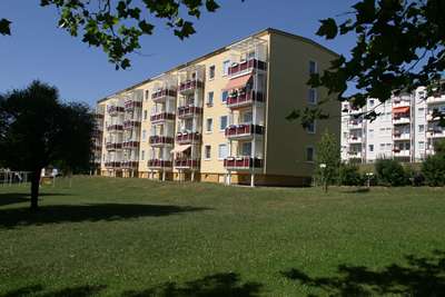 Wohnung zum Mieten in Gera 430,65 € 69.46 m²