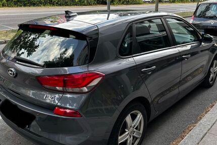 Hyundai i30 194.000 km 9.300 &euro; München 80687