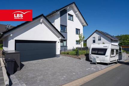 Haus Bad Berleburg - 7 Zimmer, 175 m&sup2;, 685.000&euro; | Angebot:26875321