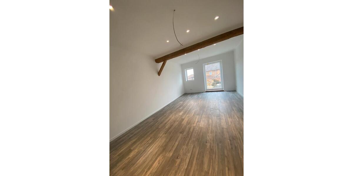 Etagenwohnung Eisenberg - 3 Zimmer, 90 m&sup2;, 700&euro; | Angebot:26252586