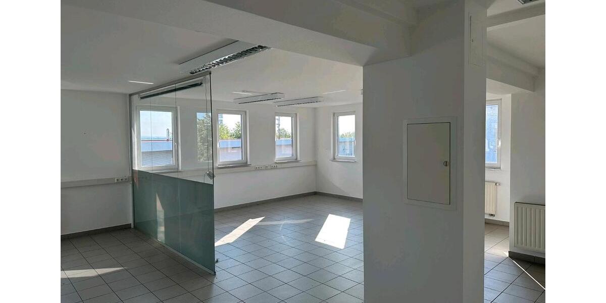 Büro 110 qm zu vermieten an der A70 zimmer