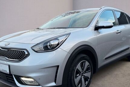 Kia Niro 93.000 km 15.490 &euro; Linnich 52441