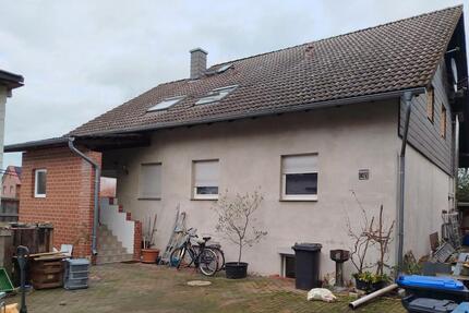Haus Edemissen - 8 Zimmer, 250 m&sup2;, 375.000&euro; | Angebot:27092339