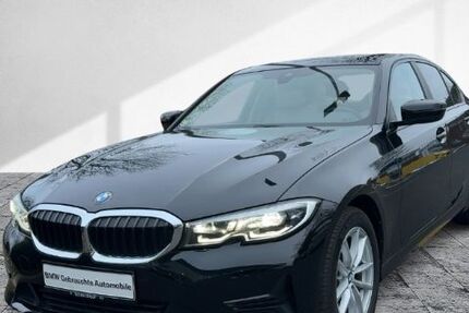 BMW 320 69.689 km 30.788 &euro; Frankfurt 60314
