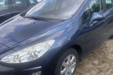 Peugeot 308 230.000 km 990 € Hanau 63452