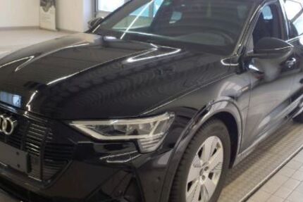 Audi e-tron 40.820 km 37.990 &euro; Schüttorf 48465