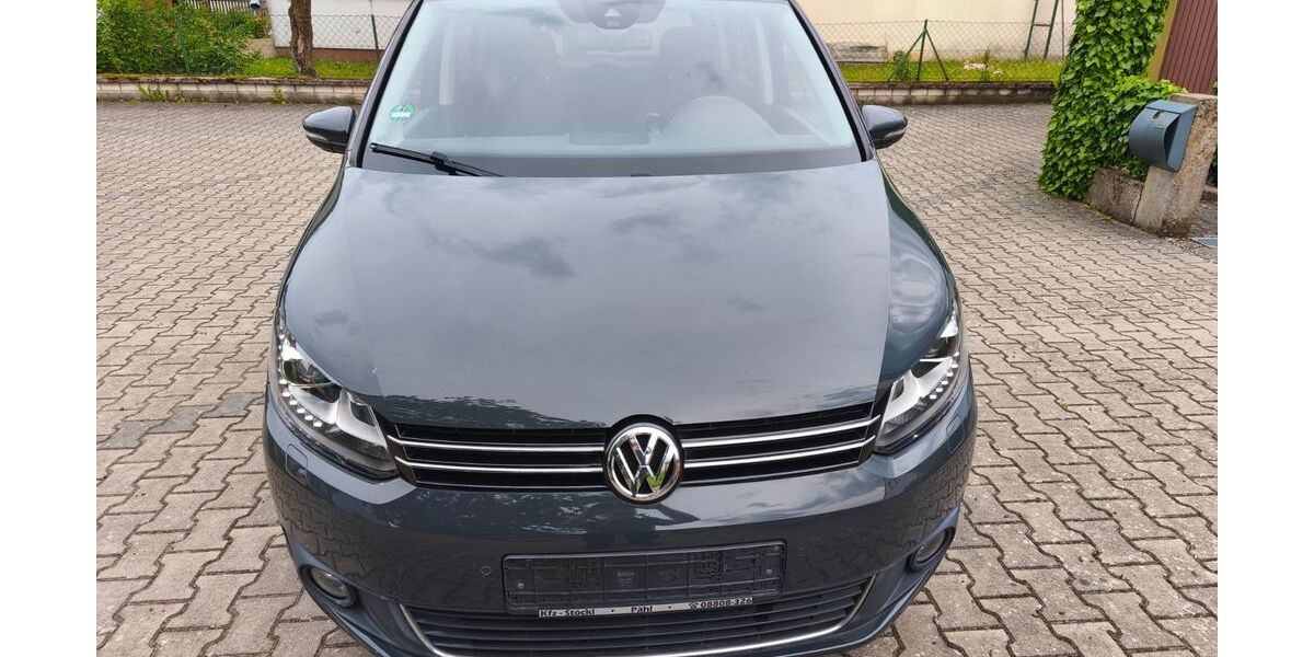 VW Touran 166.505 km 9.400 &euro; Lauterhofen 92283