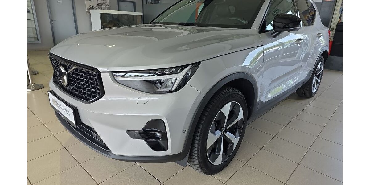 Volvo XC40 25.350 km 31.950 &euro; Bergheim 50126