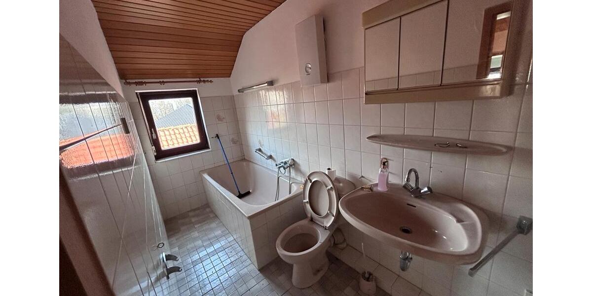 Gemütliche Doppelhaushälfte in Sehnde ( Rethmar ) zu vermieten 3 zimmer