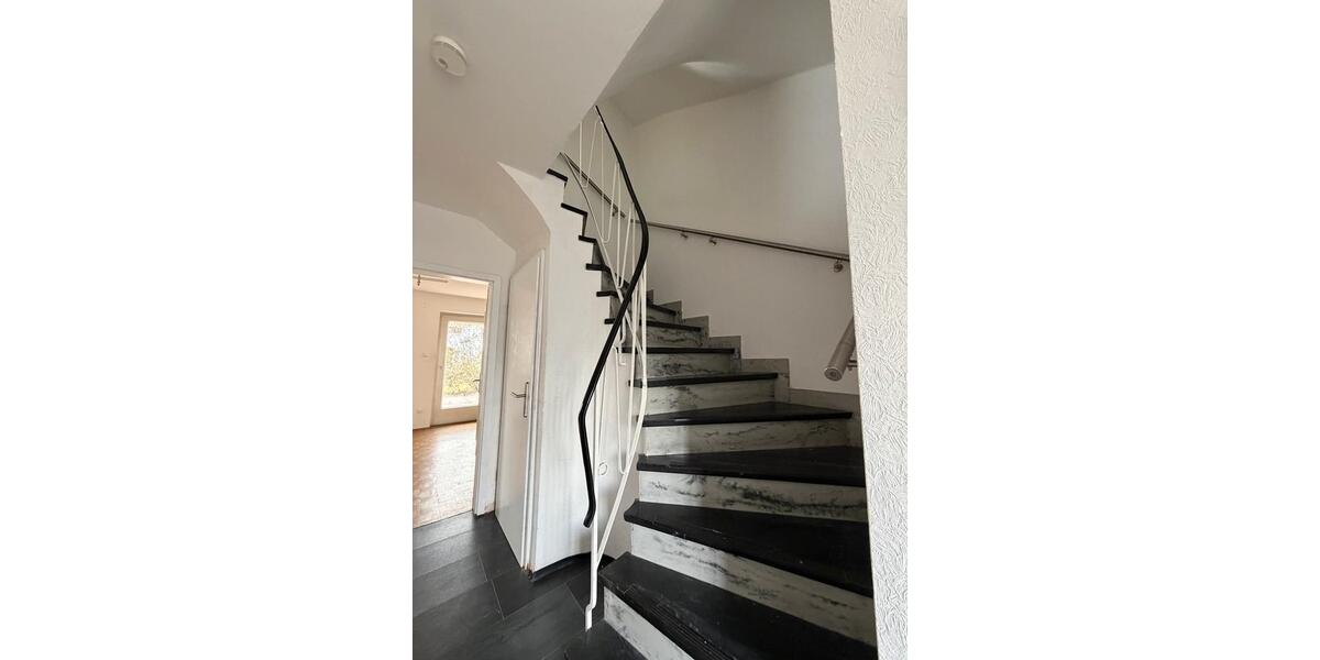 Reihenhaus Landsberg am Lech Ellighofen - 4 Zimmer, 115 m&sup2;, 1.950&euro; | Angebot:26609005