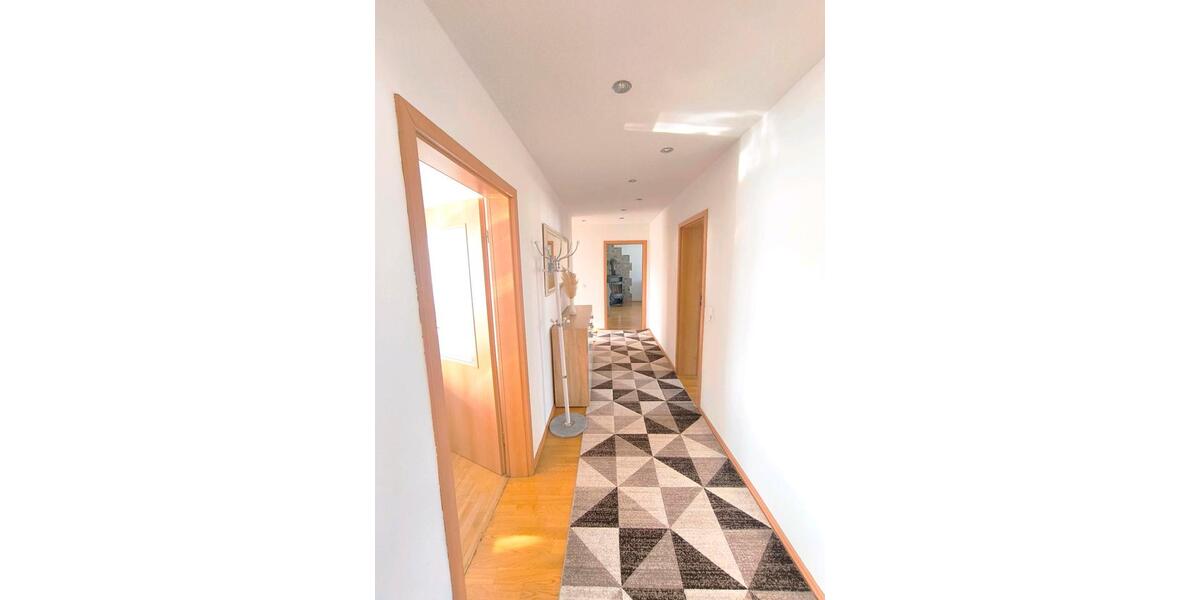 Etagenwohnung Schliengen - 5 Zimmer, 120 m&sup2;, 389.000&euro; | Angebot:27120850