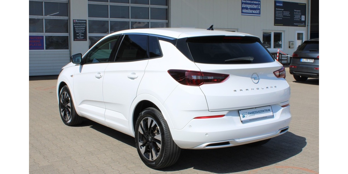 Opel Grandland ELEGANCE AUTOMATIK 1.HD ALCANTARA/AHK 36.489 km 22.990 &euro; Hatten 26209