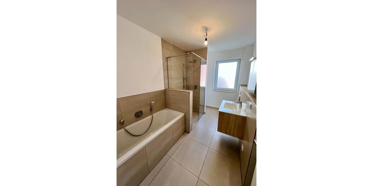 Terrassenwohnung Vöhringen - 3 Zimmer, 105 m&sup2;, 349.000&euro; | Angebot:26165642