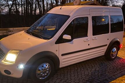 Ford Tourneo Connect 82.000 km 7.660 &euro; Remscheid 42857