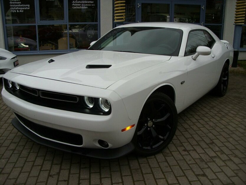 Dodge Challenger 3,6 Leder,Kamera,Sitzheizen 21.000 km 29.990 € Rudolstadt 07407
