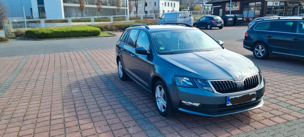 Skoda Octavia 99.000 km 15.800 &euro; Paderborn 33098