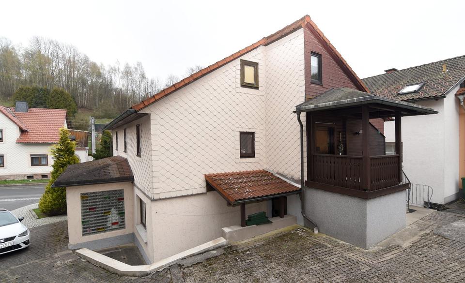 Mehrfamilienhaus, Wohnhaus Schleusingen - 8 Zimmer, 170 m&sup2;, 189.000&euro; | Angebot:26396982