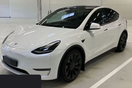 Tesla Model Y 22.493 km 48.400 € Obertraubling 93083