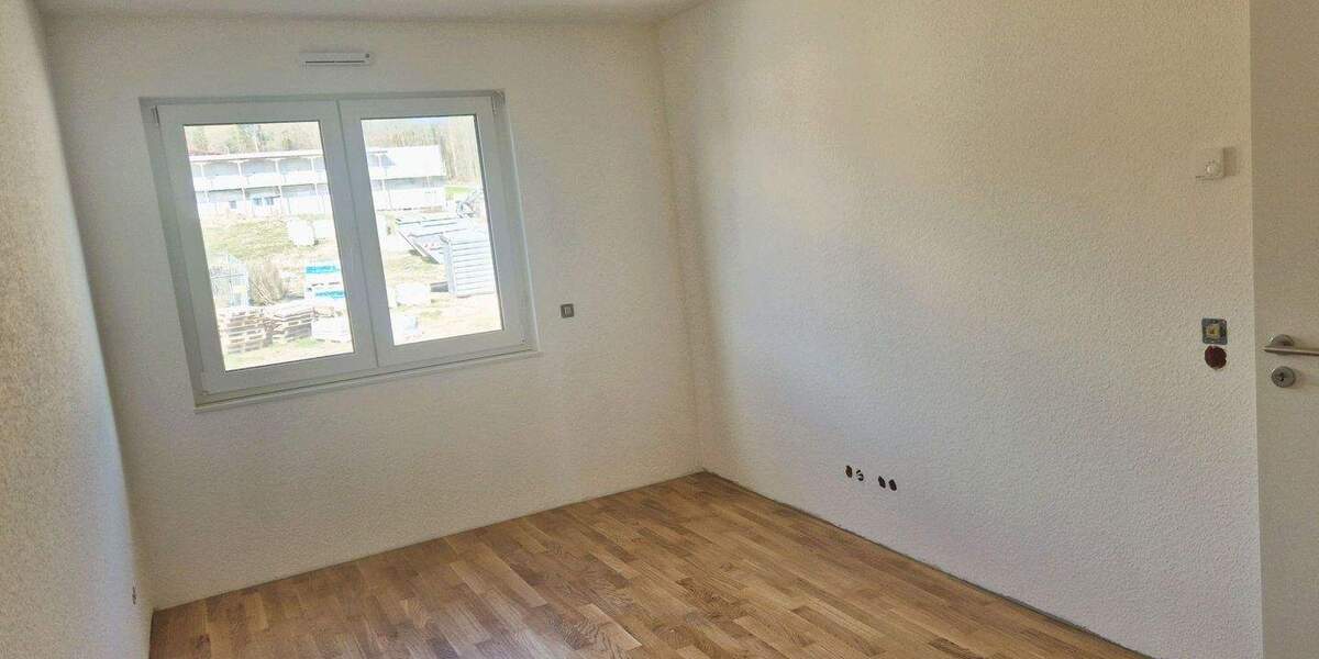 Reihenendhaus Bad Säckingen - 5 Zimmer, 134 m&sup2;, 2.300&euro; | Angebot:25706476