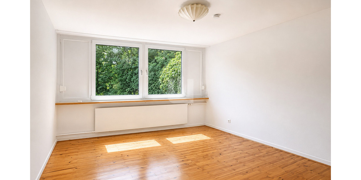 WINDISCH - Traumgrundstück mit Doppelhaushälfte zur Sanierung oder Neubebauung in ruhiger Lage - Einfamilienhaus Gröbenzell | Angebot:27009043