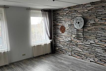 Wohnung Wanzleben-Börde Börde - 2.5 Zimmer, 65 m&sup2;, 550&euro; | Angebot:26153100