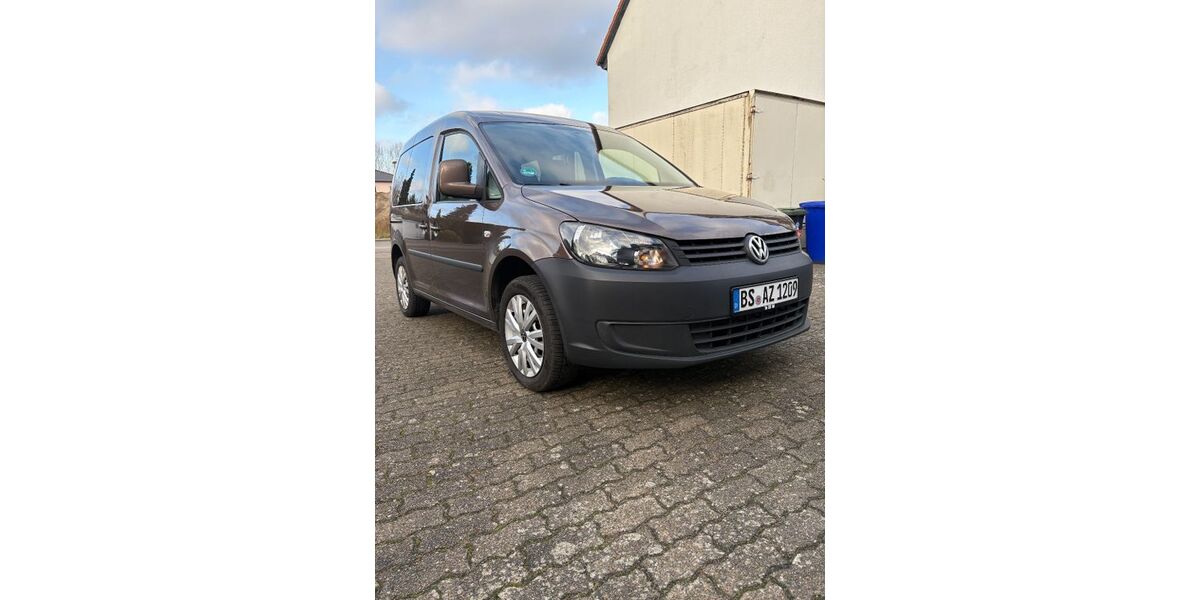 VW Caddy 152.900 km 9.200 &euro; Braunschweig 38108