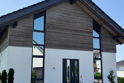 Teilmöbliert: Repräsentatives EFH in Habichtswald mit EBK zimmer