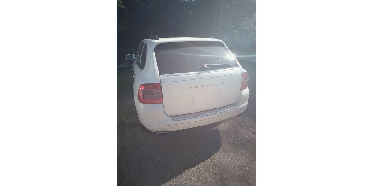 Porsche Cayenne 280.000 km 2.599 &euro; Weeze 47652