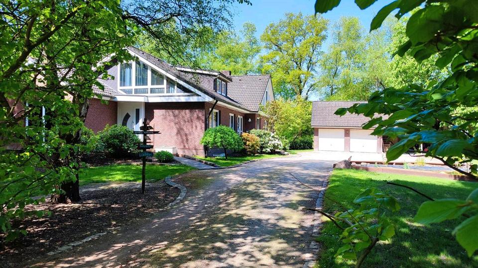 Einfamilienhaus Bremervörde - 7 Zimmer, 282 m&sup2;, 590.000&euro; | Angebot:25852400
