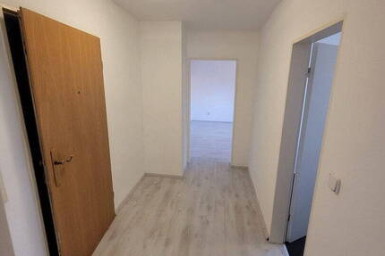 Wohnung Bochum Hofstede - 3 Zimmer, 88 m&sup2;, 765&euro; | Angebot:25970738