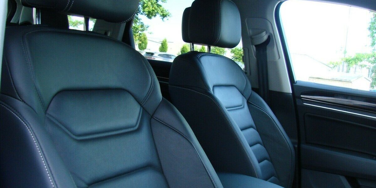 VW Touareg 3.0TDi Black Style 4M ACC LED AHK Luftfede 34.980 km 49.980 &euro; Falkensee 14612