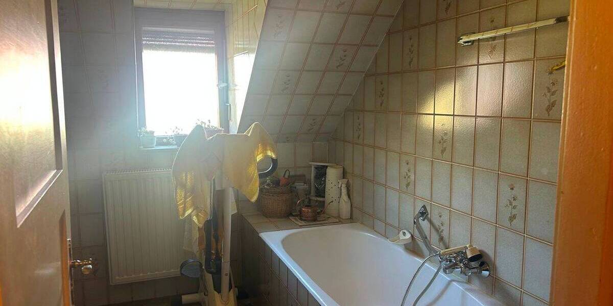 Einfamilienhaus Haßfurt - 4 Zimmer, 110 m&sup2;, 195.000&euro; | Angebot:26105628