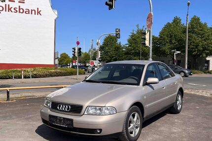 Audi A4 194.000 km 3.190 &euro; Herford 32049