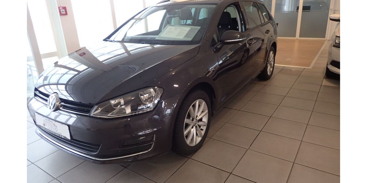 VW Golf 146.420 km 11.990 &euro; Lübeck 23554