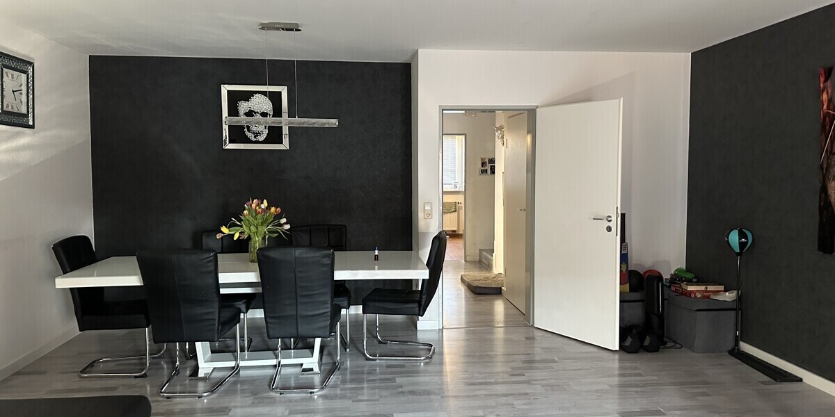 Moderne DHH · sehr gepflegt · werthaltig · zurzeit vermietet · ruhige Lage am Thunebach! - Doppelhaushälfte Bad Lippspringe | Angebot:24812631