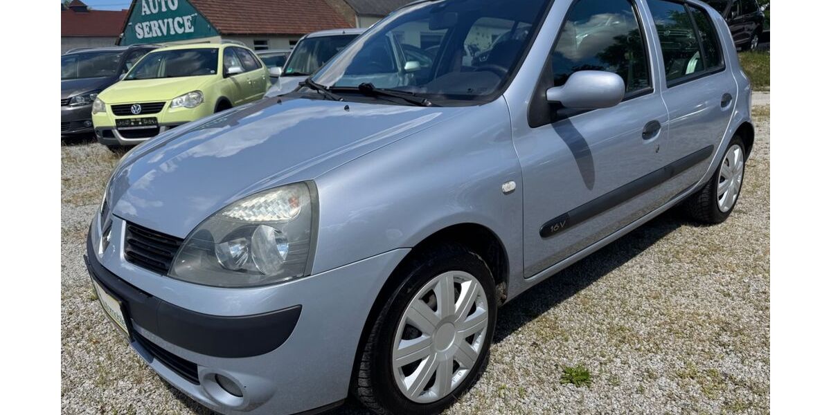 Renault Clio 98.500 km 2.450 &euro; Großdubrau/Zschillichau 02694