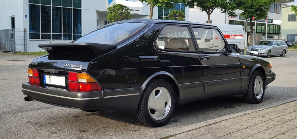 Saab 900 286.000 km 16.500 &euro; München 81827