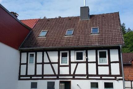 Haus Bad Sachsa - 5 Zimmer, 220 m&sup2;, 250.000&euro; | Angebot:27093221