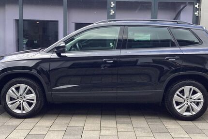 Skoda Karoq 27.232 km 31.450 € Schmallenberg-Niederberndorf 57392