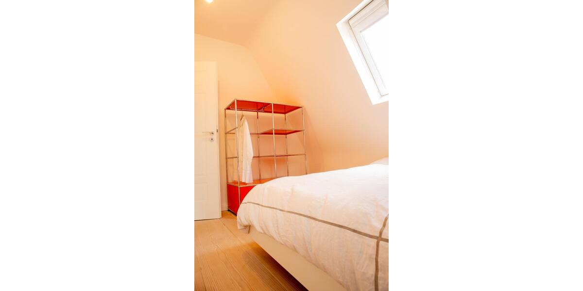 Dachgeschoßwohnung Stuttgart Stuttgart-Ost - 2 Zimmer, 44 m&sup2;, 295.000&euro; | Angebot:26248607