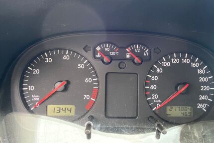 VW Golf 218.000 km 550 &euro; Villingen-Schwenningen 78052