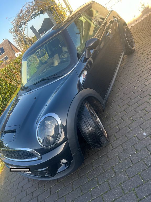 Cooper SD