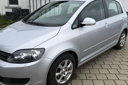 VW Golf 216.000 km 2.690 &euro; ERTINGEN 88521