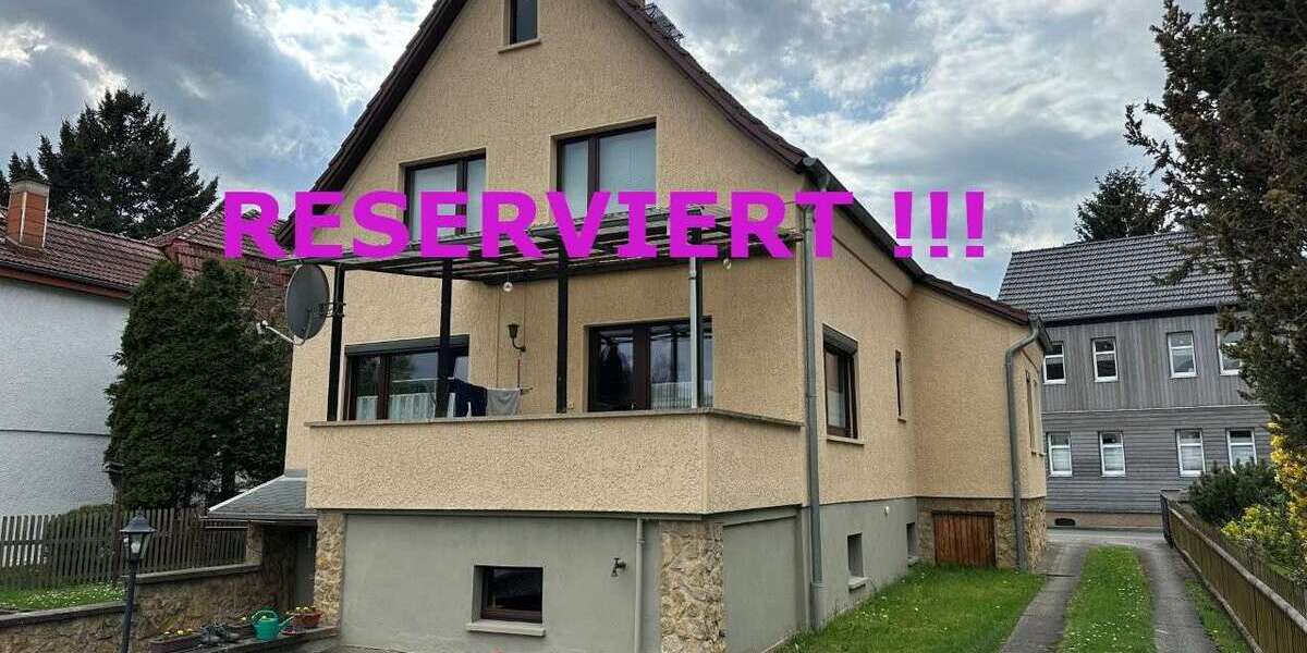 Teilsaniertes Einfamilienhaus mit großem Grundstück - Einfamilienhaus Rudolstadt | Angebot:26676327